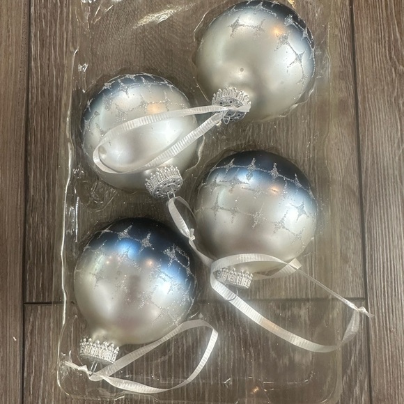 Elegant Glass Holiday Ornaments - Silver and Blue - Picture 3 of 6